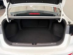 Geely Emgrand 4th Generation 1.5L CVT Luxury - photo 15