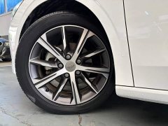 Geely Emgrand 4th Generation 1.5L CVT Luxury - photo 17