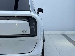 Zeekr 9X Hyper Edition 70kWh Six-Seater - ფოტო 8