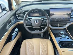 Denza D9 DM-i Smart Drive 1020 Four-Wheel Drive Flagship - ფოტო 15