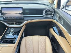 Denza D9 DM-i Smart Drive 1020 Four-Wheel Drive Flagship - ფოტო 16