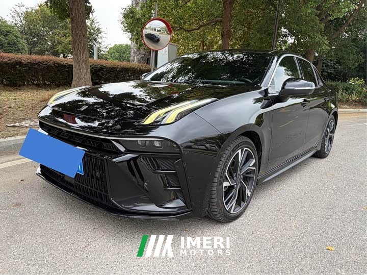 Lynk & Co 03 1.5T DCT Pro - автомобиль из Китая