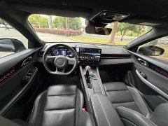 Lynk & Co 03 1.5T DCT Pro - фото 7