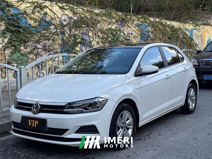 Volkswagen Polo Plus 1.5L Automatic Colorful Tech Edition - car from China