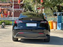 Tesla Model Y Standard Range RWD - ფოტო 8
