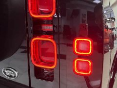 Land Rover Defender 110 P400 X-DYNAMIC HSE - photo 12