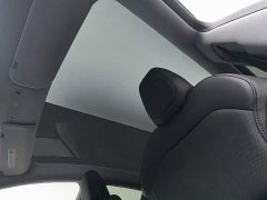 Tesla Model Y Rear-Wheel Drive - ფოტო 14