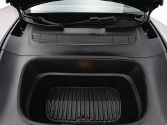 Tesla Model Y Rear-Wheel Drive - ფოტო 6