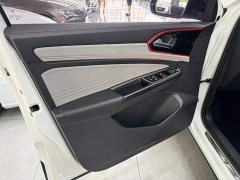 Volkswagen Jetta VS7 280TSI Automatic Highline Pleasure Edition - photo 11