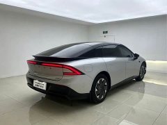 Xpeng P7 Long Range Max - ფოტო 5