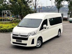 Toyota HIACE 3.5L 13 Seats - photo 1