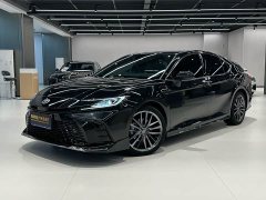 Toyota Camry Hybrid 2.0L HXS Sport Plus - фото 1
