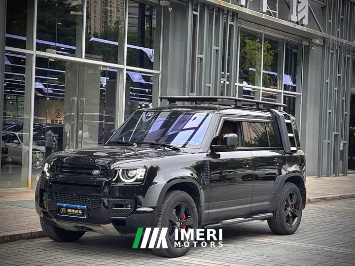 Land Rover Defender 110 3.0T P400 Dark Edition