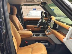 Land Rover Defender 110 3.0T P400 Dark Edition - photo 10