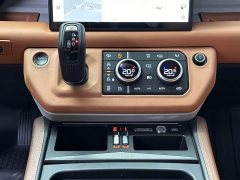 Land Rover Defender 110 3.0T P400 Dark Edition - photo 13