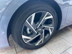 Hyundai Elantra 1.5L CVT Luxury - ფოტო 19