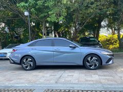 Hyundai Elantra 1.5L CVT Luxury - ფოტო 2