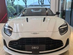 Aston Martin DB12 4.0T V8 Coupe - фото 5