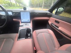 NIO EC6 615KM Signature Edition - ფოტო 11