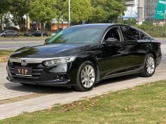 Honda Accord 260TURBO Luxury Edition - фото 1