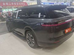 Lynk & Co 900 2.0T Ultra 6-Seater - фото 4