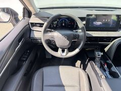 Toyota Camry Hybrid 2.0L HGVP Luxury - ფოტო 13