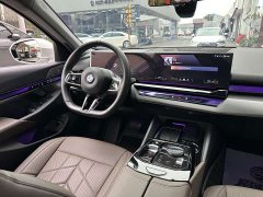 BMW 5 Series 530Li Premier M Sport Package - ფოტო 13