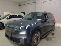 Lynk & Co 900 2.0T Ultra 6-Seater - ფოტო 1