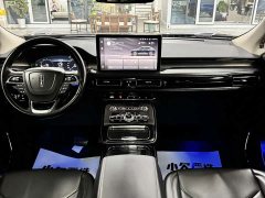 Lincoln Explorer 2.0T AWD Premium - ფოტო 19
