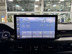 Lincoln Explorer 2.0T AWD Premium - ფოტო 20