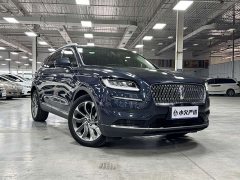 Lincoln Explorer 2.0T AWD Premium - ფოტო 3
