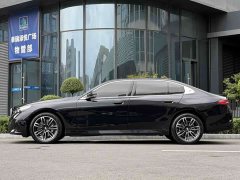 BMW 5 Series 530Li Premier M Sport Package - ფოტო 5