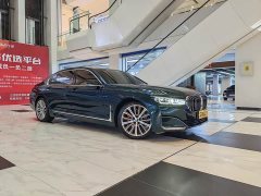 BMW 7 Series 740Li Premier Luxury Package - фото 1