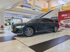 BMW 7 Series 740Li Premier Luxury Package - фото 3