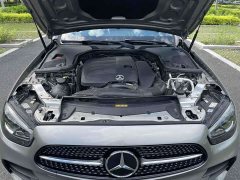 Mercedes-Benz E-Class E 260 L Sport 4MATIC - photo 16