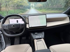 Volvo XC70 Plug-in Hybrid AWD Extended Range Core - фото 5