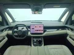 Zeekr 009 Six-Seat Executive AWD 108kWh - ფოტო 4