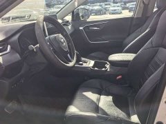 Toyota Wildlander 2.5L E-CVTAWDLuxury Edition - photo 4