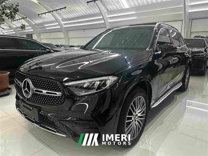 Mercedes-Benz GLC 300 L 4MATIC Dynamic 5-Seater
