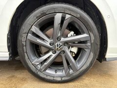 Volkswagen Golf 280TSI DSG R-Line - фото 20