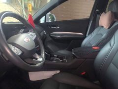 Cadillac XT4 28T FWD Luxury - ფოტო 11
