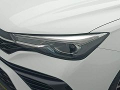SAIC MG i5 1.5L CVT Diamond Edition - ფოტო 14