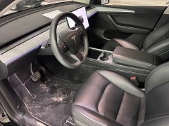 Tesla Model Y Rear-Wheel Drive - ფოტო 5