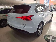 FAW Red Flag HS6 PHEV 240 Smart Hybrid Edition - ფოტო 7