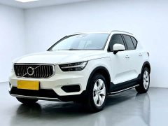 Volvo XC40 T4 AWD Smart Fashion Edition - photo 1