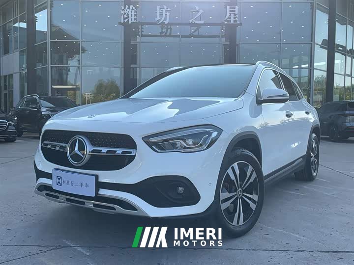 Mercedes-Benz GLA 200
