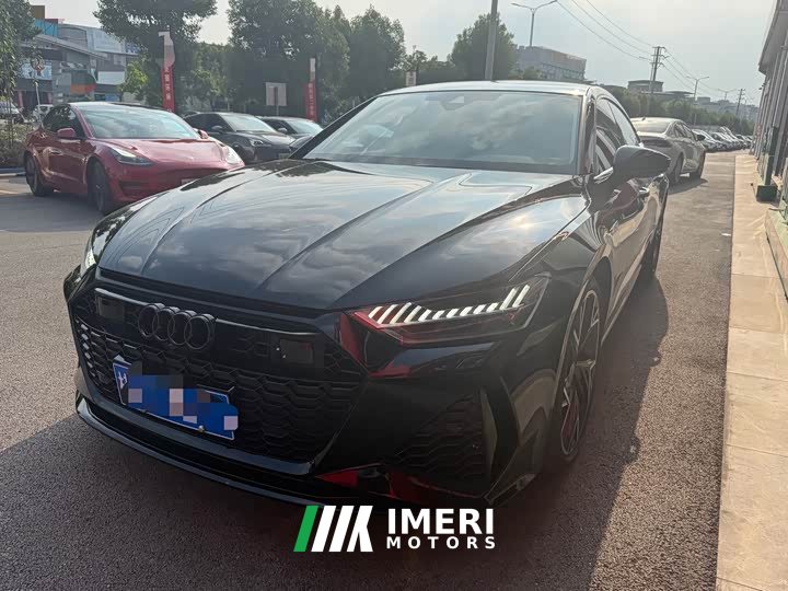 Audi A7L 45 TFSI quattro Luxury - автомобиль из Китая