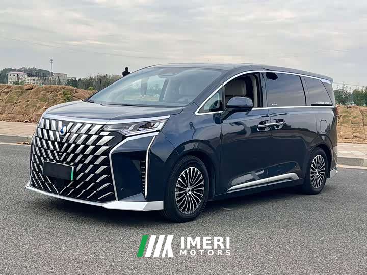 Denza D9 DM-i 970 AWD Flagship