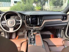 Volvo XC60 T5 AWD Smart Remote Luxury Edition - ფოტო 4