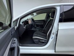 Volkswagen Golf Facelift 300TSI Pro - ფოტო 10